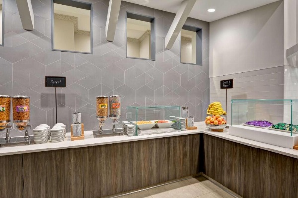 Embassy Suites By Hilton Hotel Miami - International Airport image 23